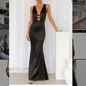 Brand NWT Hello Molly Regal moment Maxi dress